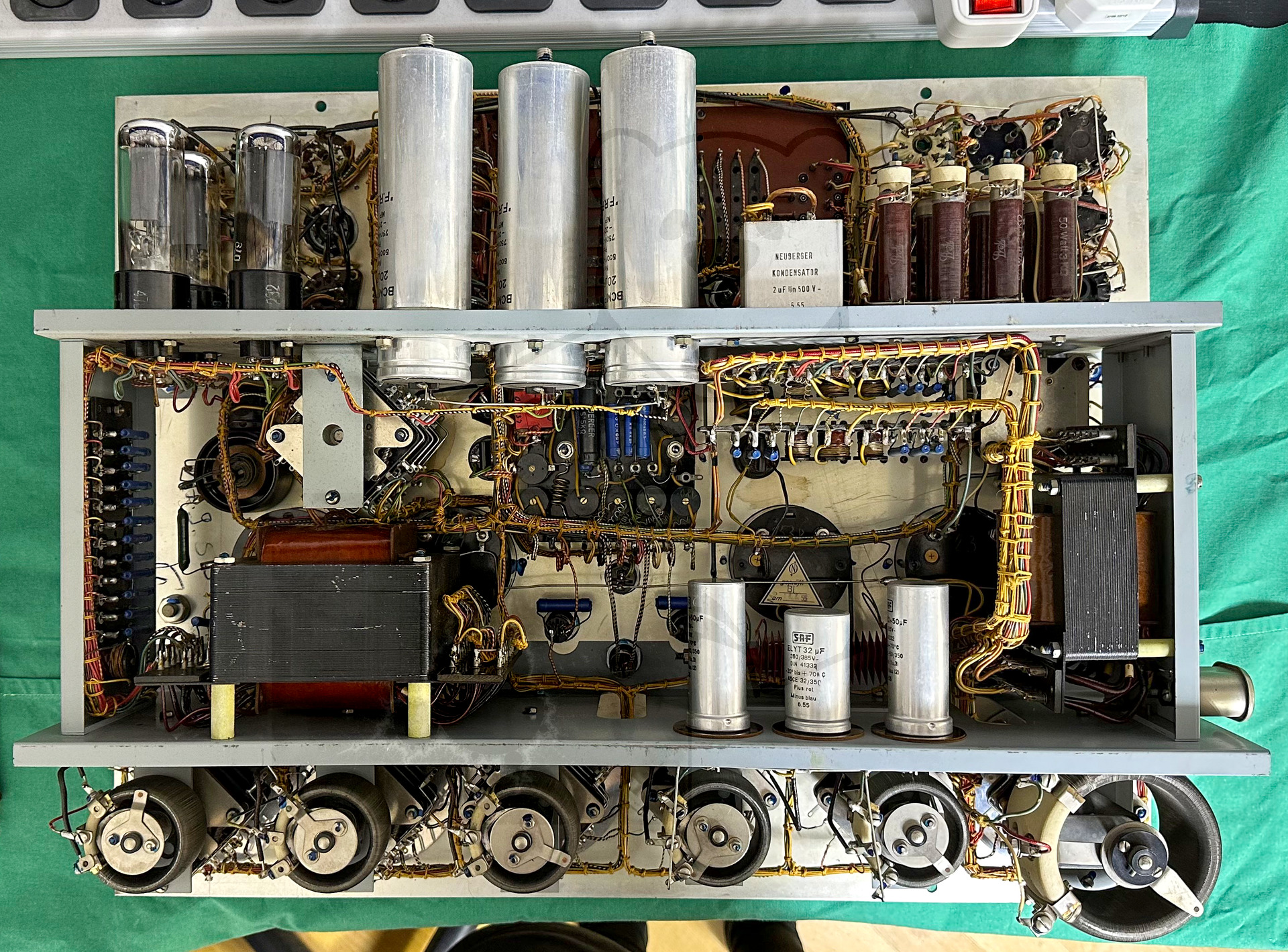 Neuberger RPM370-1 - Innenaufbau